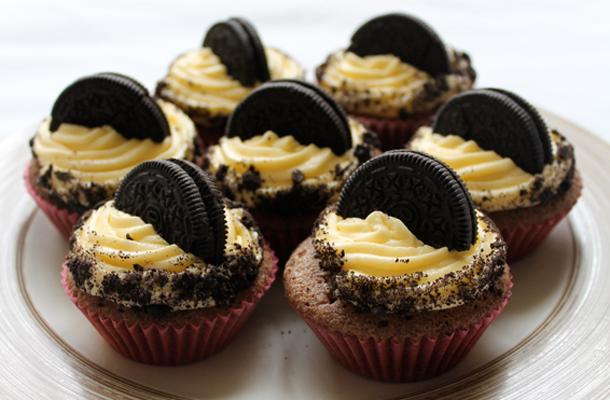 sweetmondayblog-sweet-monday-kim-parslow-cheltenham-fashion-week-fashion-blogger-style-nails-oreo-cupcakes-recipe